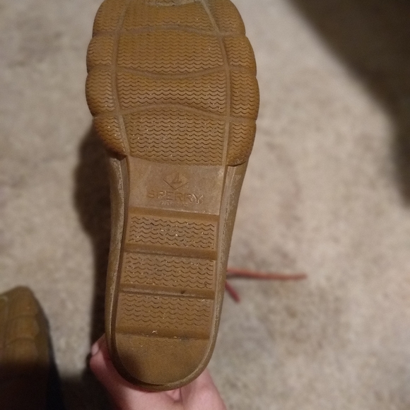 Sperry winter boots. - Picture 3 of 7